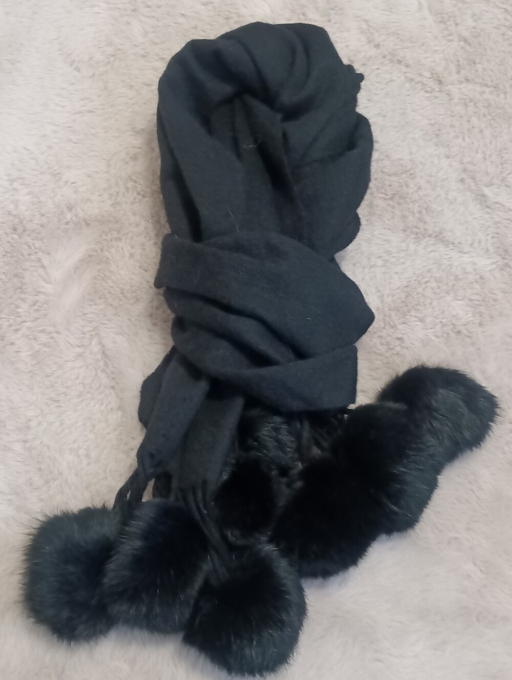 Luxurious 100% Cashmere Black Knit Scarf with Oversized Faux Fur Pom-Poms - Picture 3 of 4